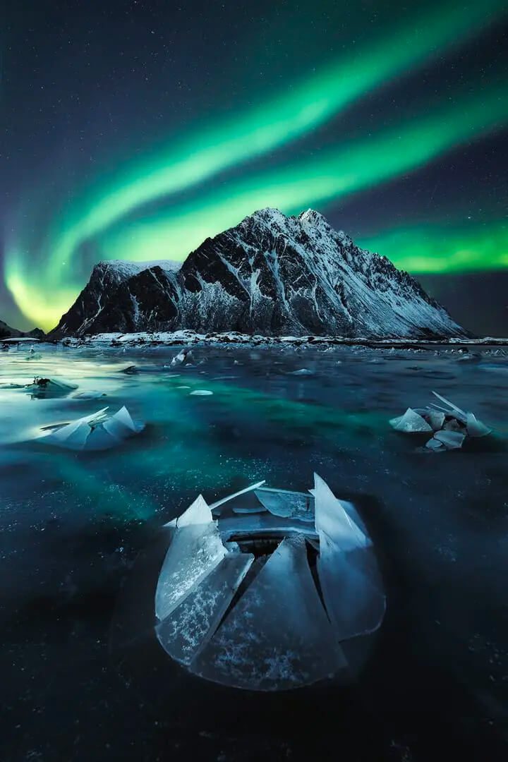 "Dragon Eggs" by Roksolyana Hilevych - One of the winners of the 2020 Northern Lights Photographer of the Year