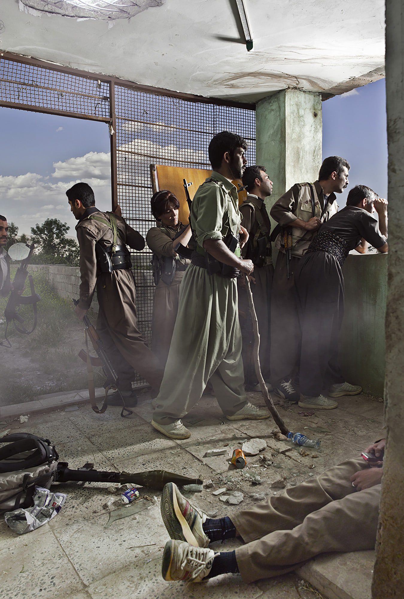 “Theater of war. Photograph with a Kurdish guerrilla group, Iraq, 2012.” © Émeric Lhuisset, Adagp, Paris 2022,Paris-Musée de l’Armée, Dist.RMN-Grand Palais