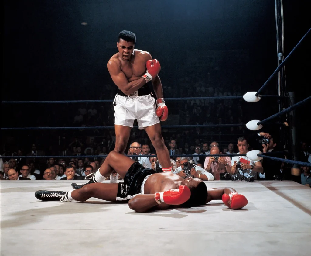 Muhammad Ali and Sonny Liston's 1965 World Heavyweight Fight © Neil Leifer/Sports Illustrated/Getty Images