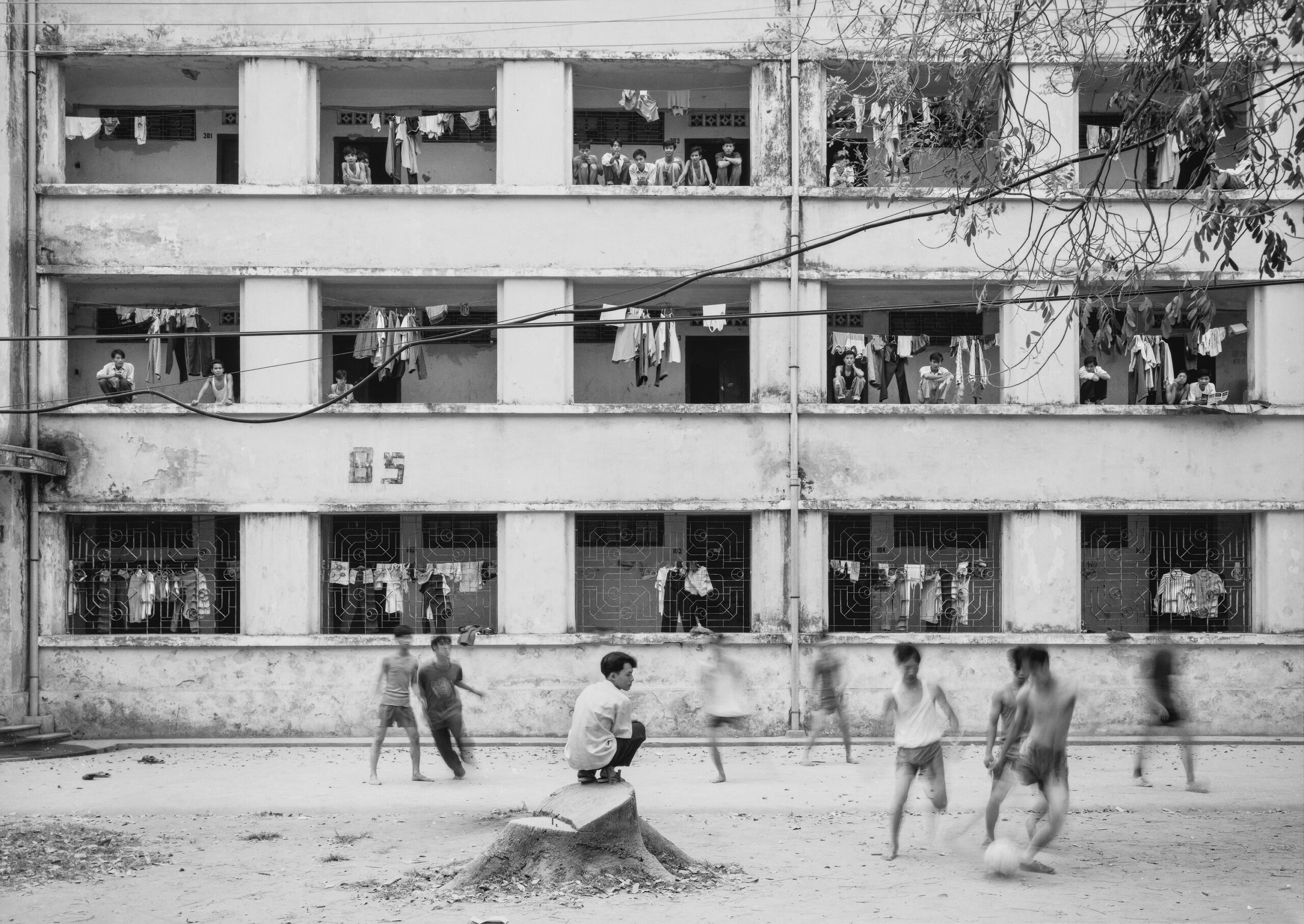 © An-My Lê, Hanoi, 1995, from the series Viêt Nam