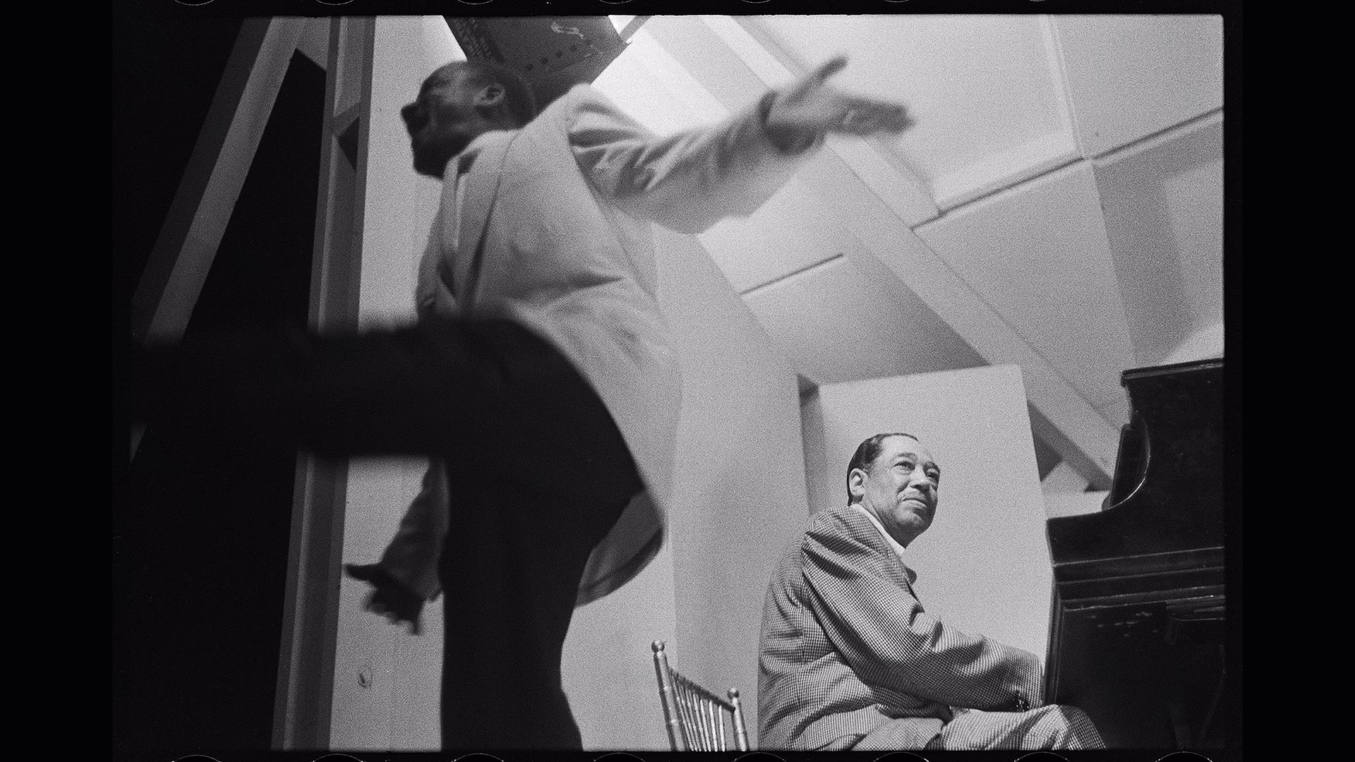 Ray Nance ( left) and Duke Ellington (right) at the Newport Jazz Festival, July 1956 ©Lisette Model